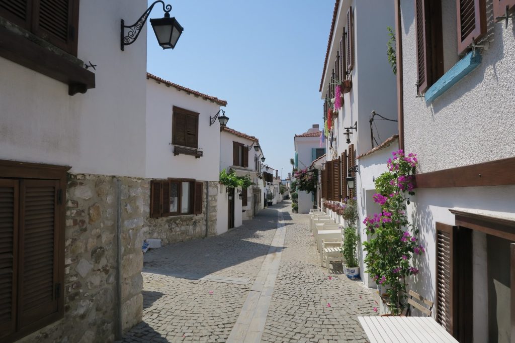 What are nice villages in Izmir